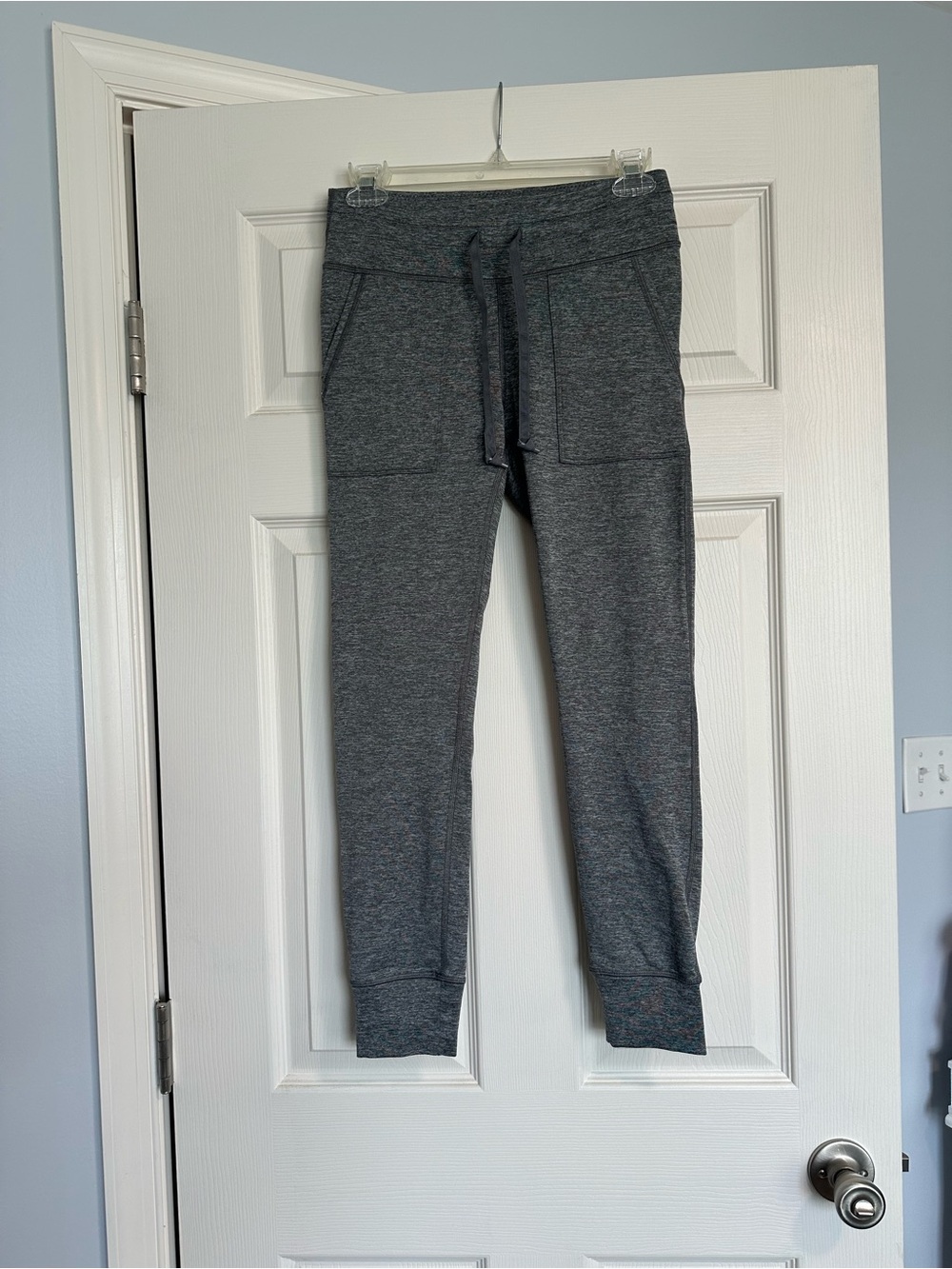 Women’s Gray Drawstring Jogger Leggings